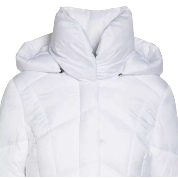 Madden NYC White Puffer Coat - Picture 3 of 14